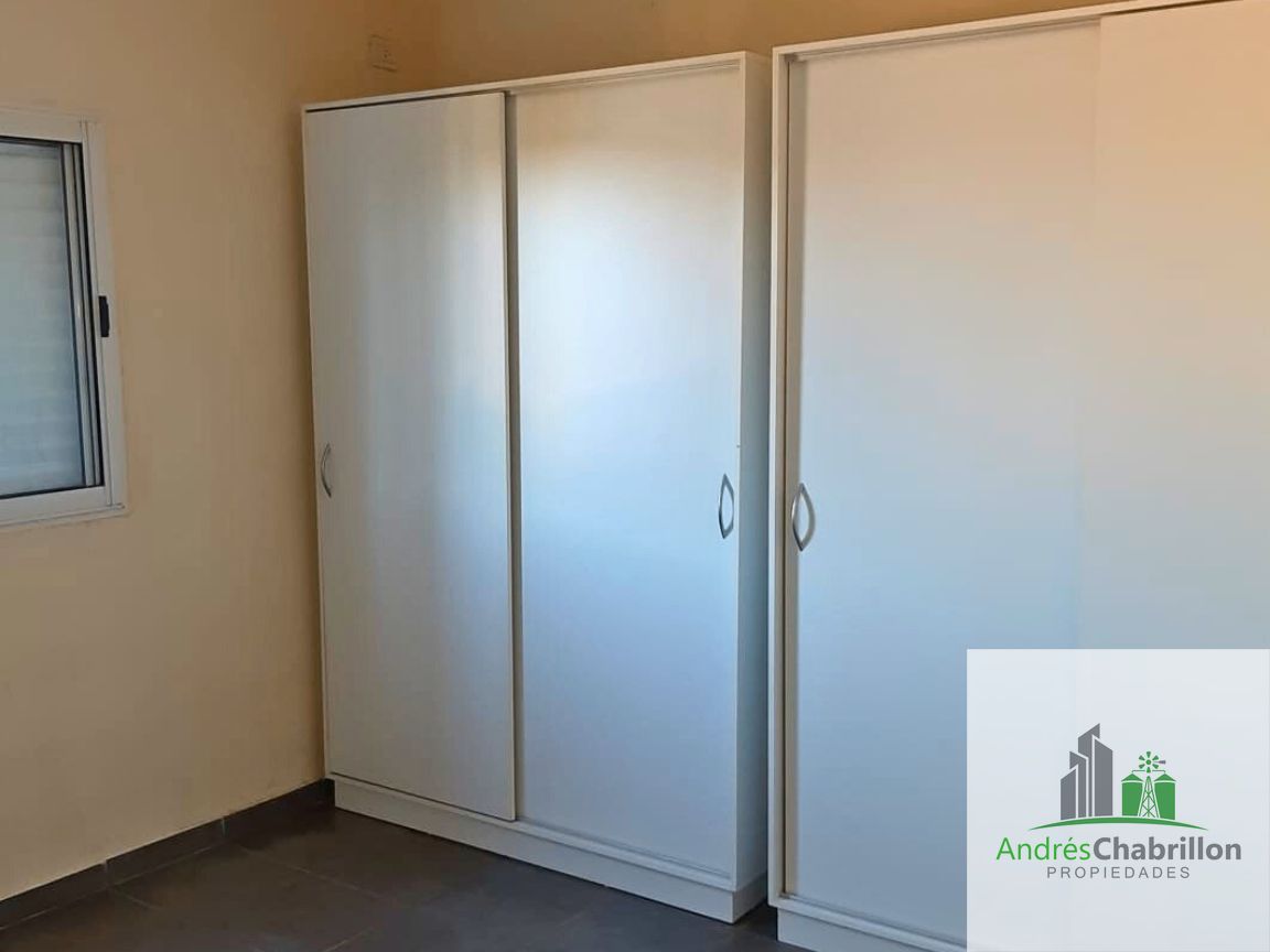 Dúplex de 2 dormitorios en zona Parque San Carlos - foto 3