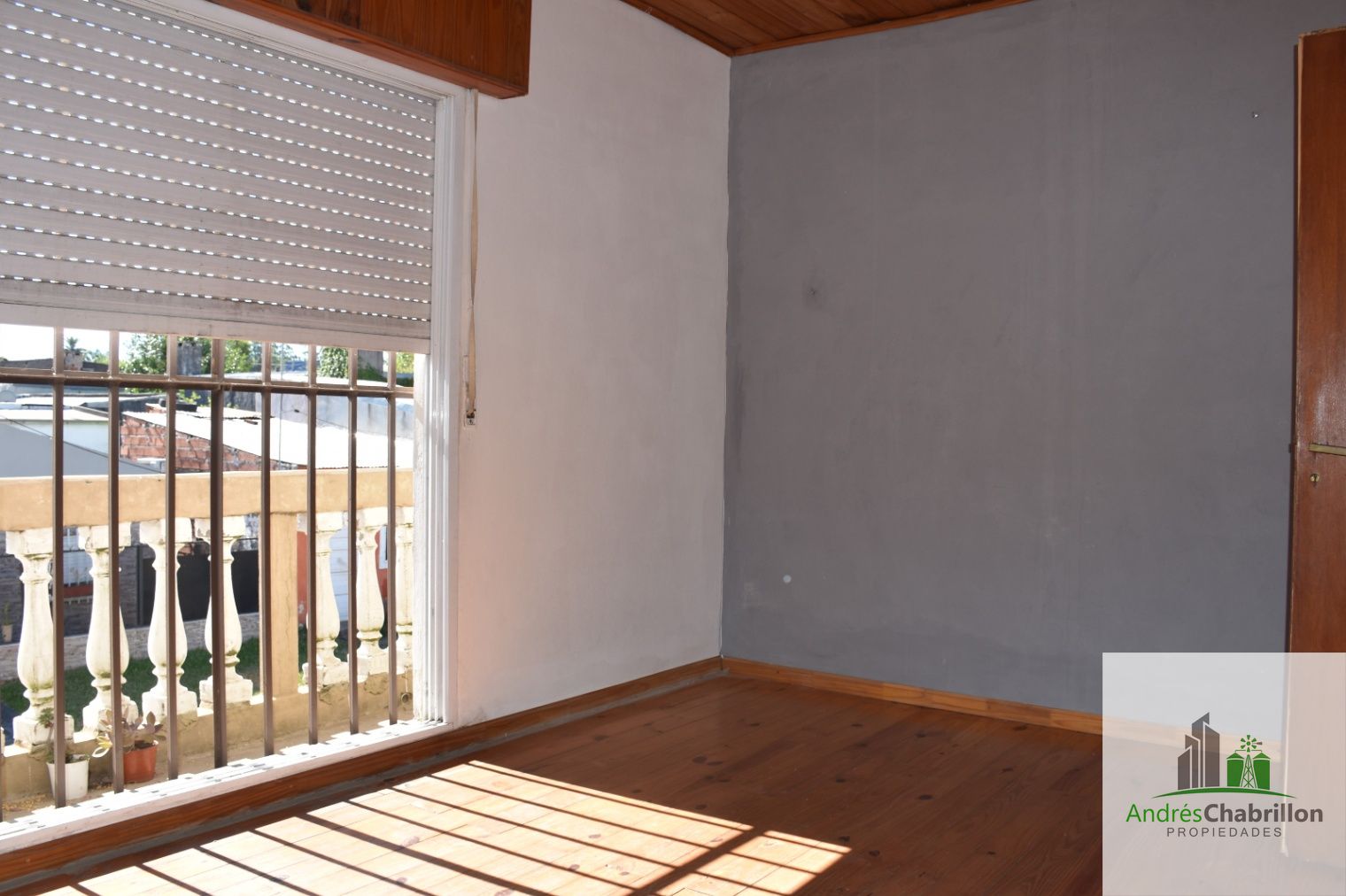 Casa con departamento en venta – ambas unidades alquiladas - foto 4
