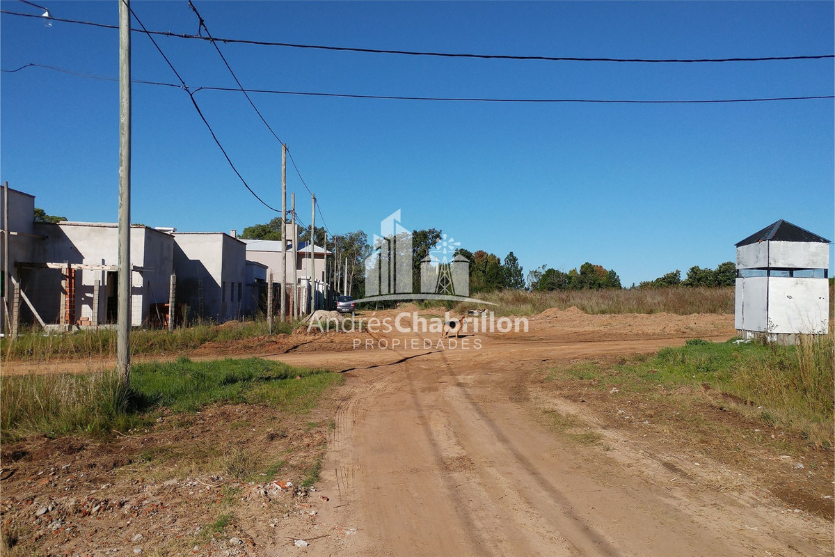 Terreno en venta sobre calle Monseñor de Andrea - foto 3