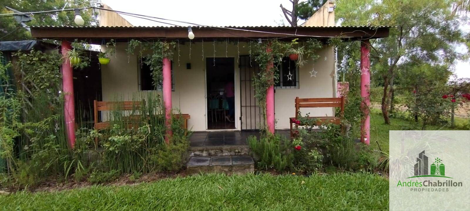 Casa con amplio terreno y piscina en zona Aeroclub