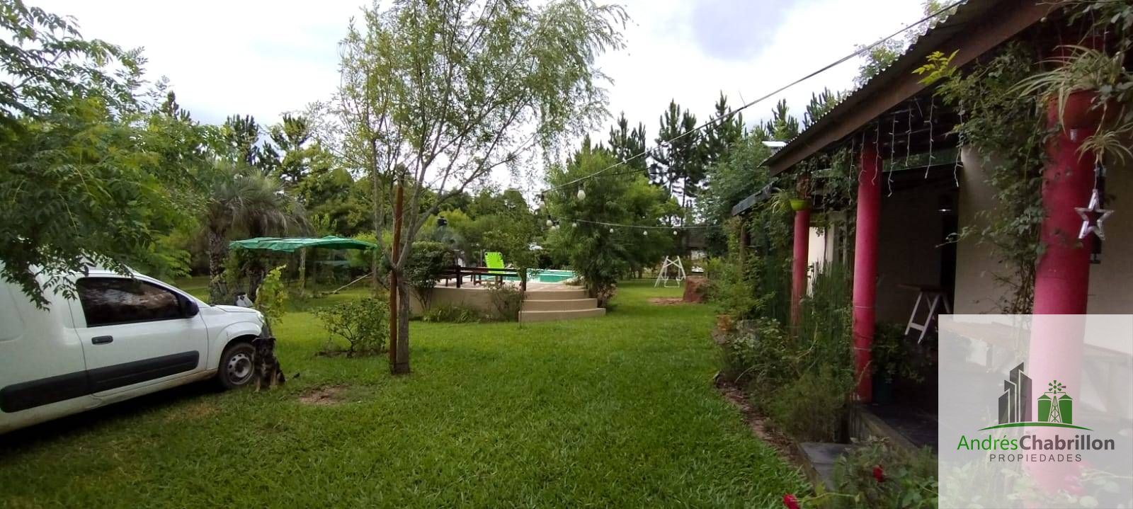 Casa con amplio terreno y piscina en zona Aeroclub - foto 4