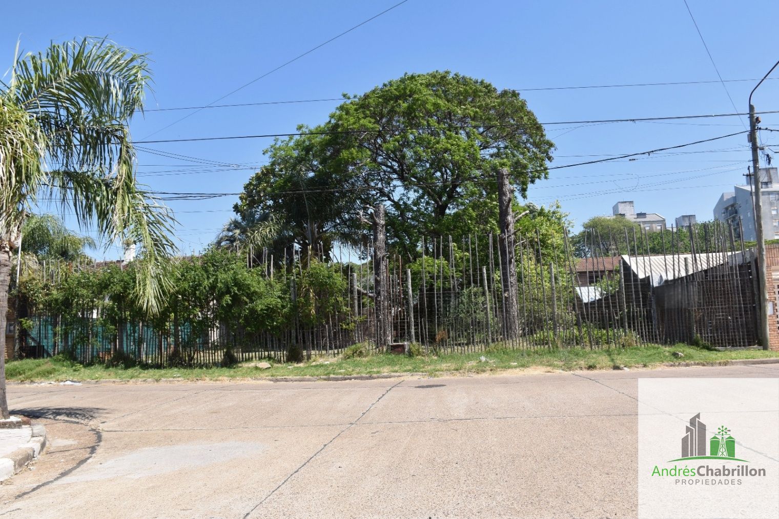 Excelente terreno en venta de 833.73m2 a metros de Av. Eva Perón