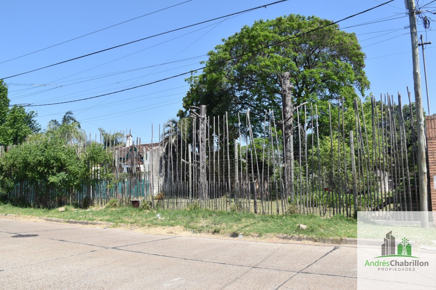 Excelente terreno en venta de 833.73m2 a metros de Av. Eva Perón - foto 2