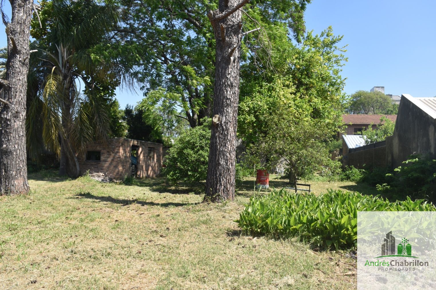 Excelente terreno en venta de 833.73m2 a metros de Av. Eva Perón - foto 4