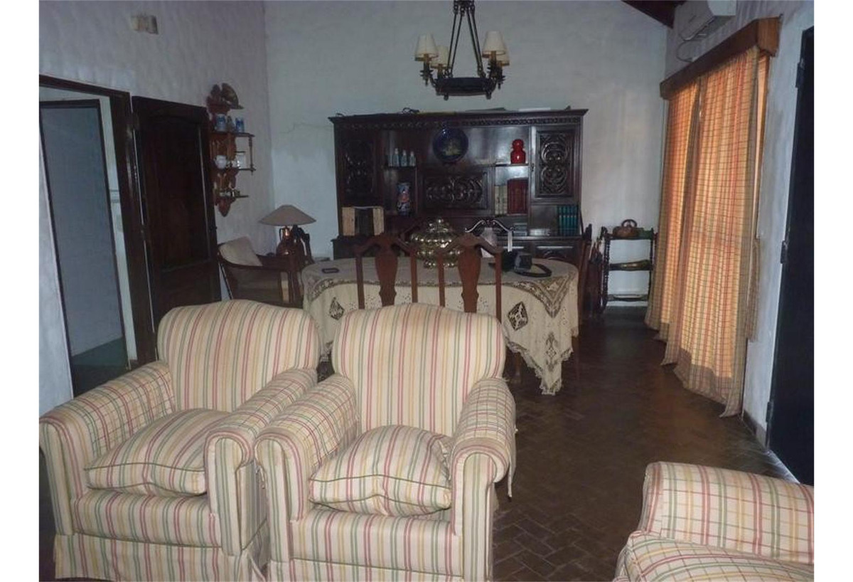 Hermosa Casa En Zona San Carlos