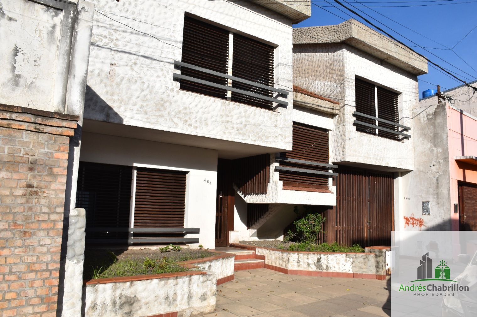 Casa en venta c/ cochera en Concordia