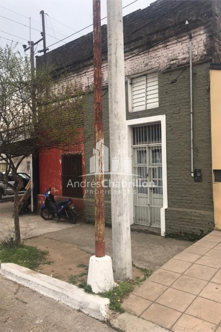 Venta de casa y dos locales comerciales - foto 3