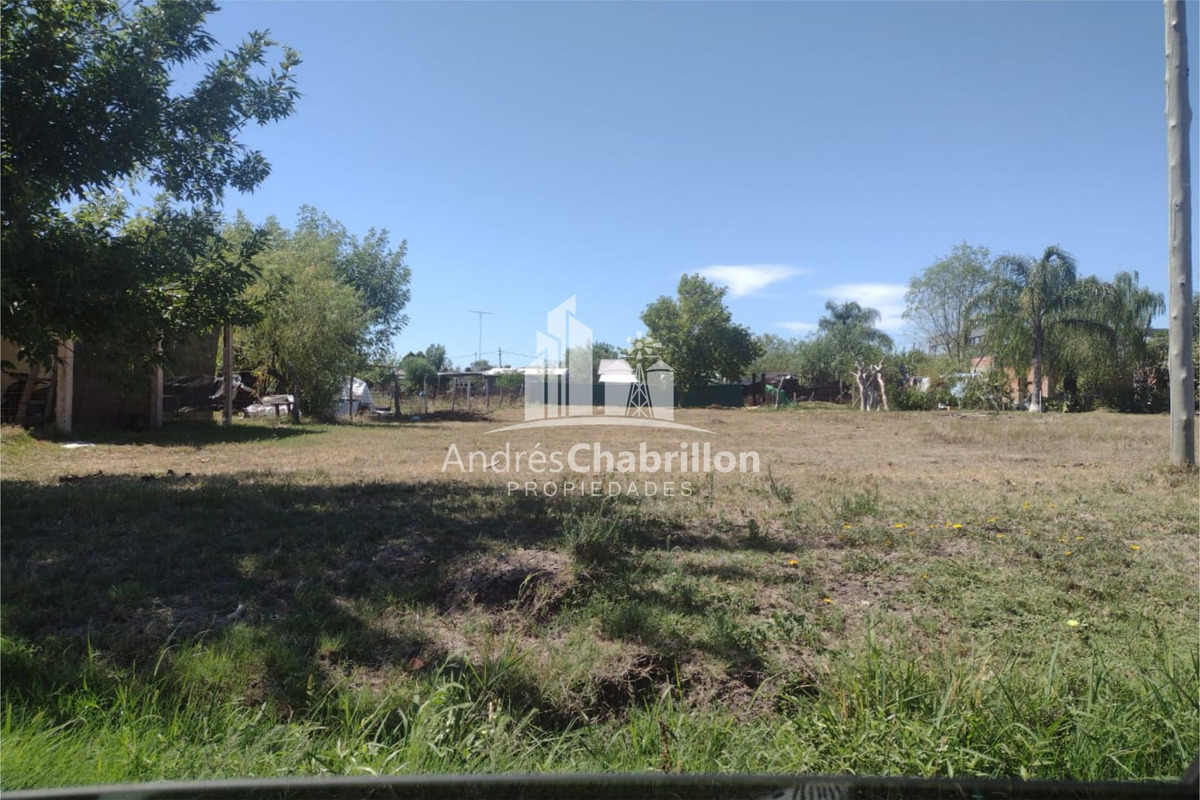 Terreno en venta en Los Charrúas, a metros de Av. Juan P. Garat