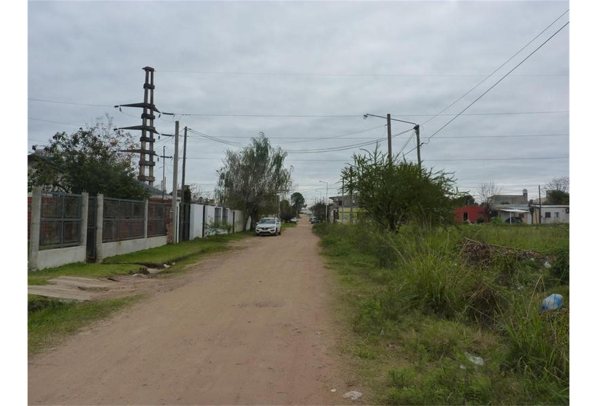 Terreno bien ubicado a metros de avenida asfaltada - foto 2
