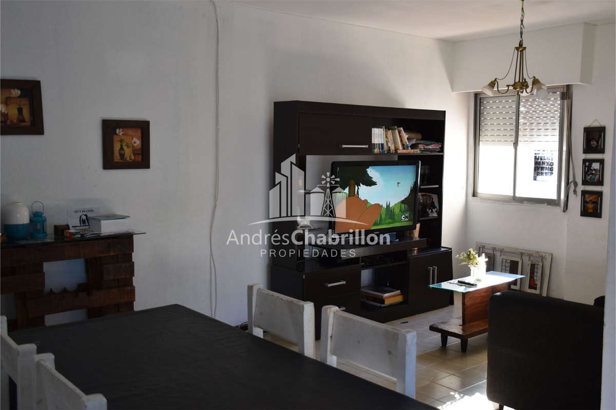 Departamento de dos dormitorios en venta - foto 2