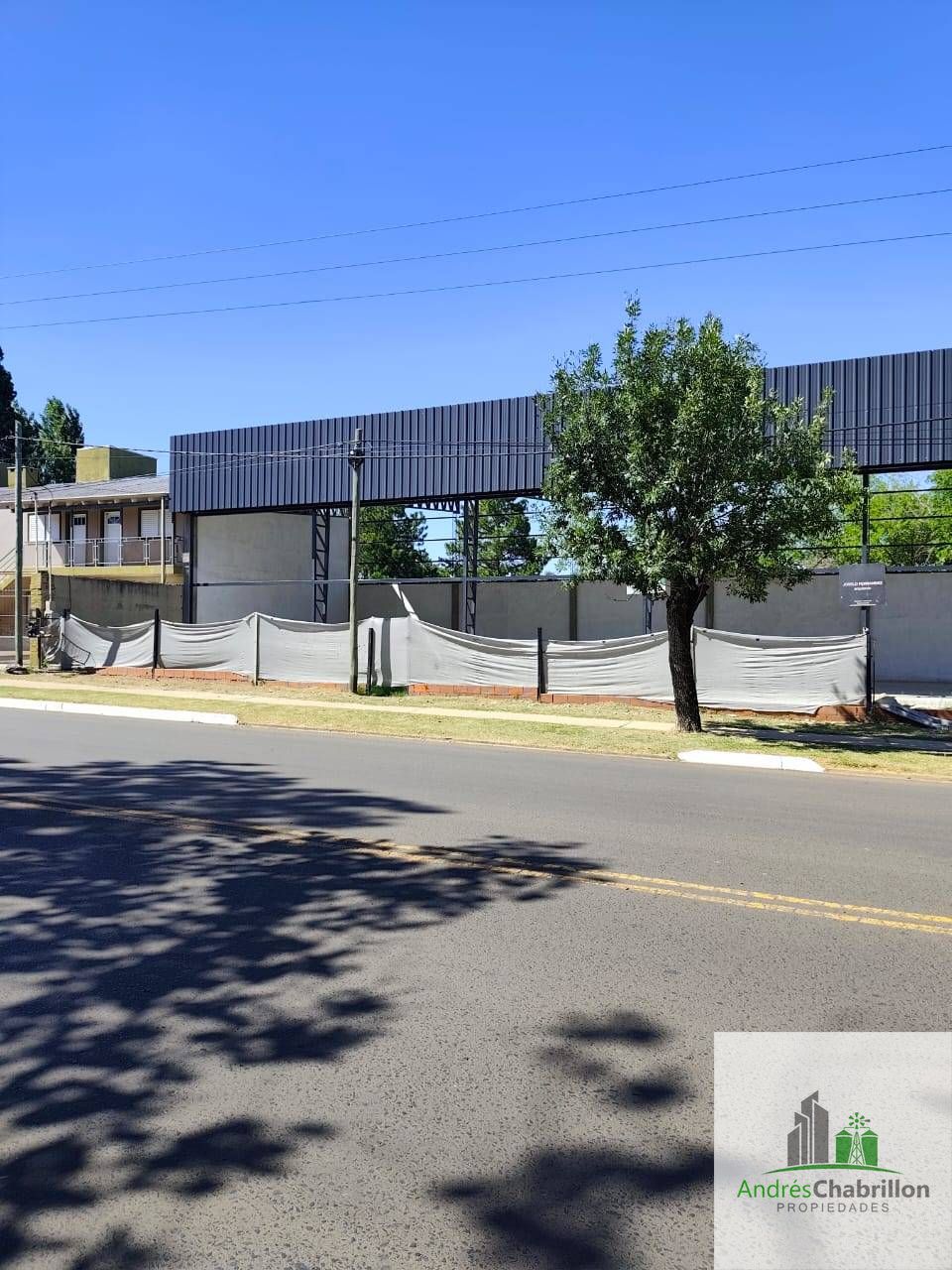 Galpón a estrenar en venta sobre Av. Independencia – Zona de alto tránsito - foto 2