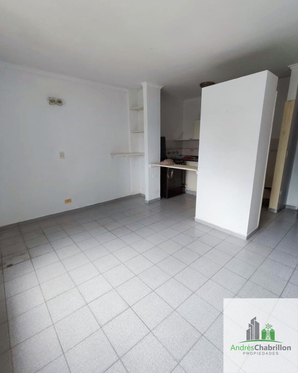 Excelente departamento de 1 dormitorio con cochera en Galería Entre Ríos