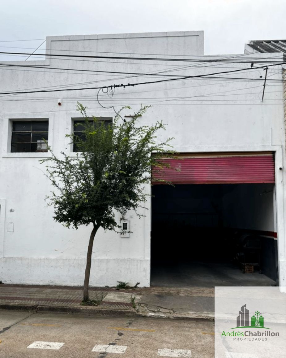 Espacio comercial en venta con alto potencial operativo