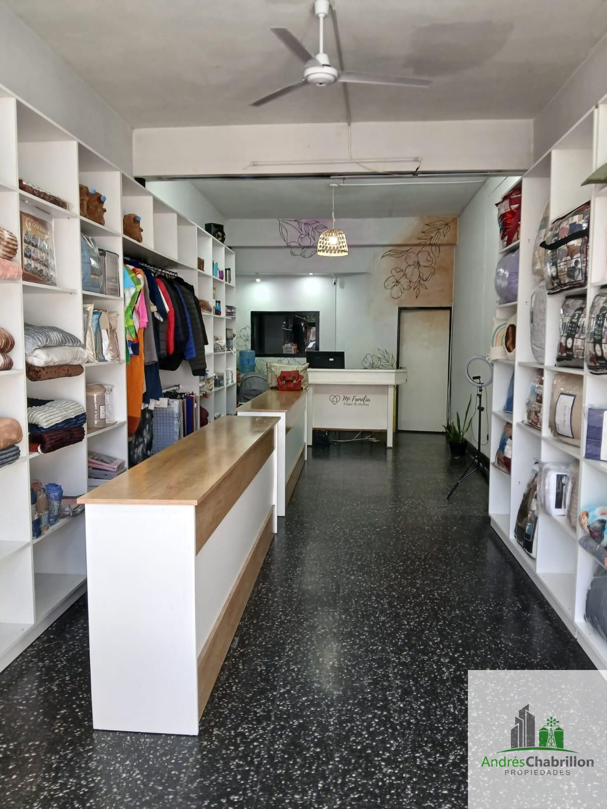 Alquiler Comercial – Espacio amplio y versátil - foto 2