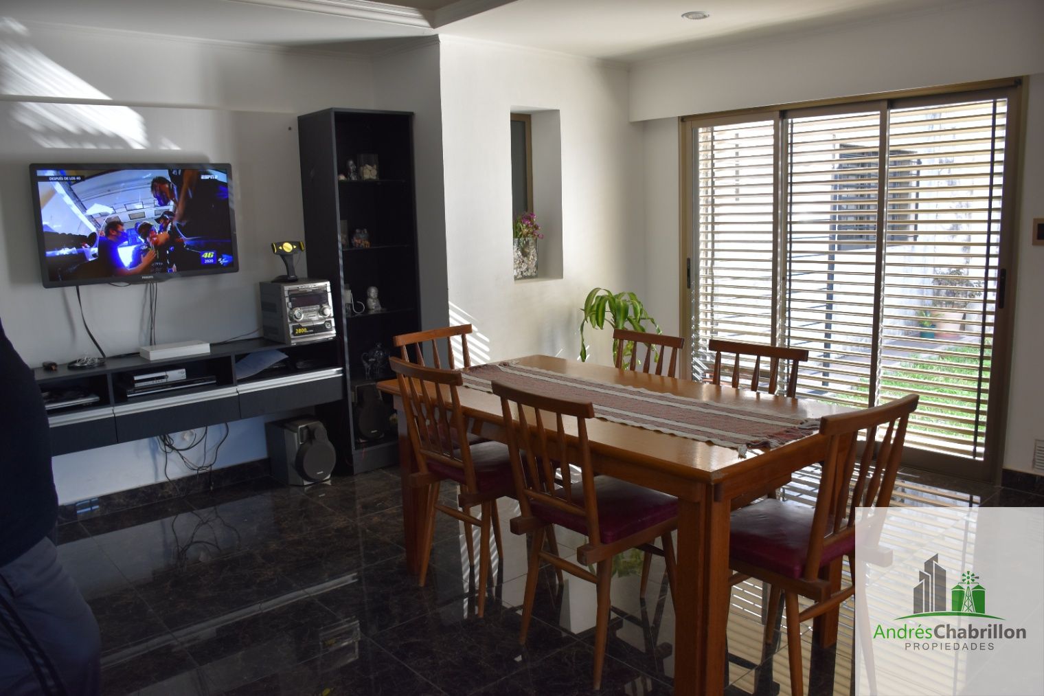 Casa en venta de 3 dormitorios c/ cochera en Concordia - foto 2