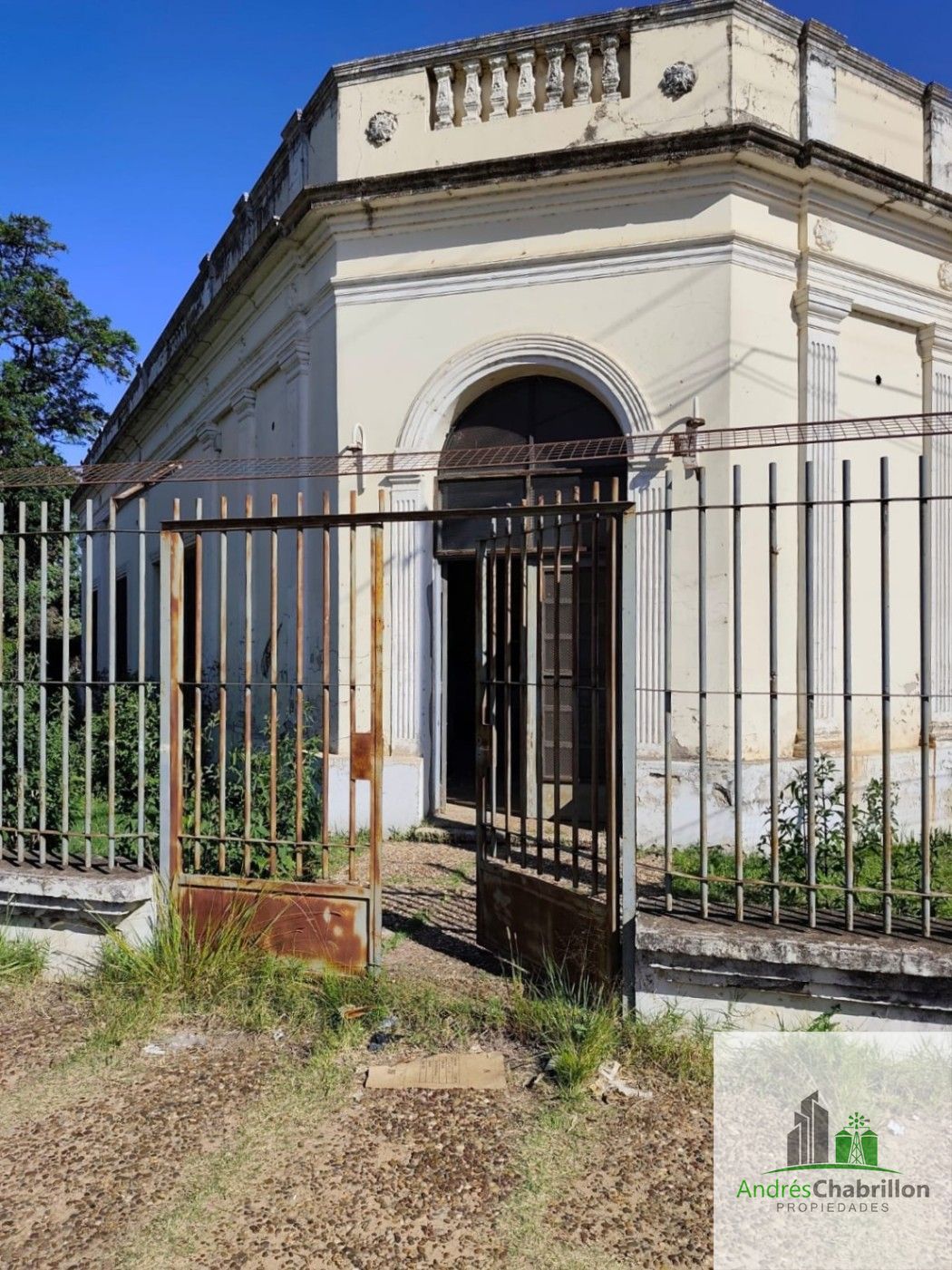 Espacio profesional de 6 ambientes en ubicación estratégica