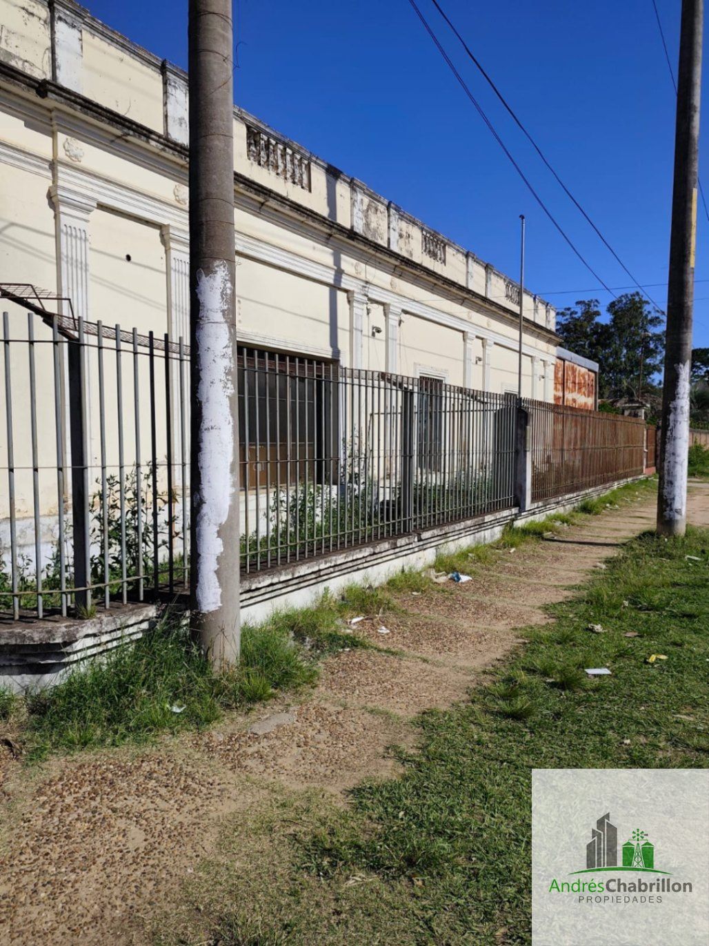 Espacio profesional de 6 ambientes en ubicación estratégica - foto 2