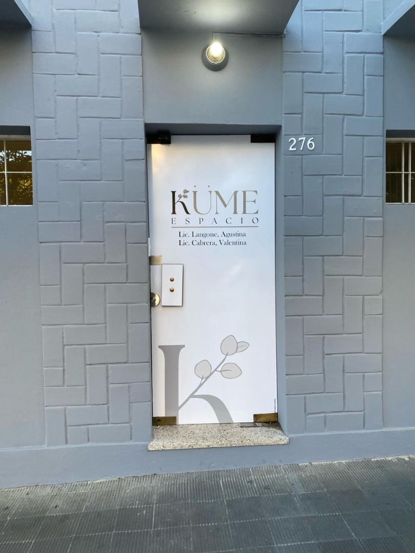 Inmueble con consultorios, departamentos y alto potencial