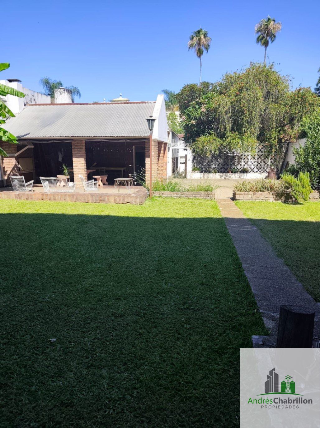 Propiedad en venta – Permuta por departamento céntrico como parte de pago