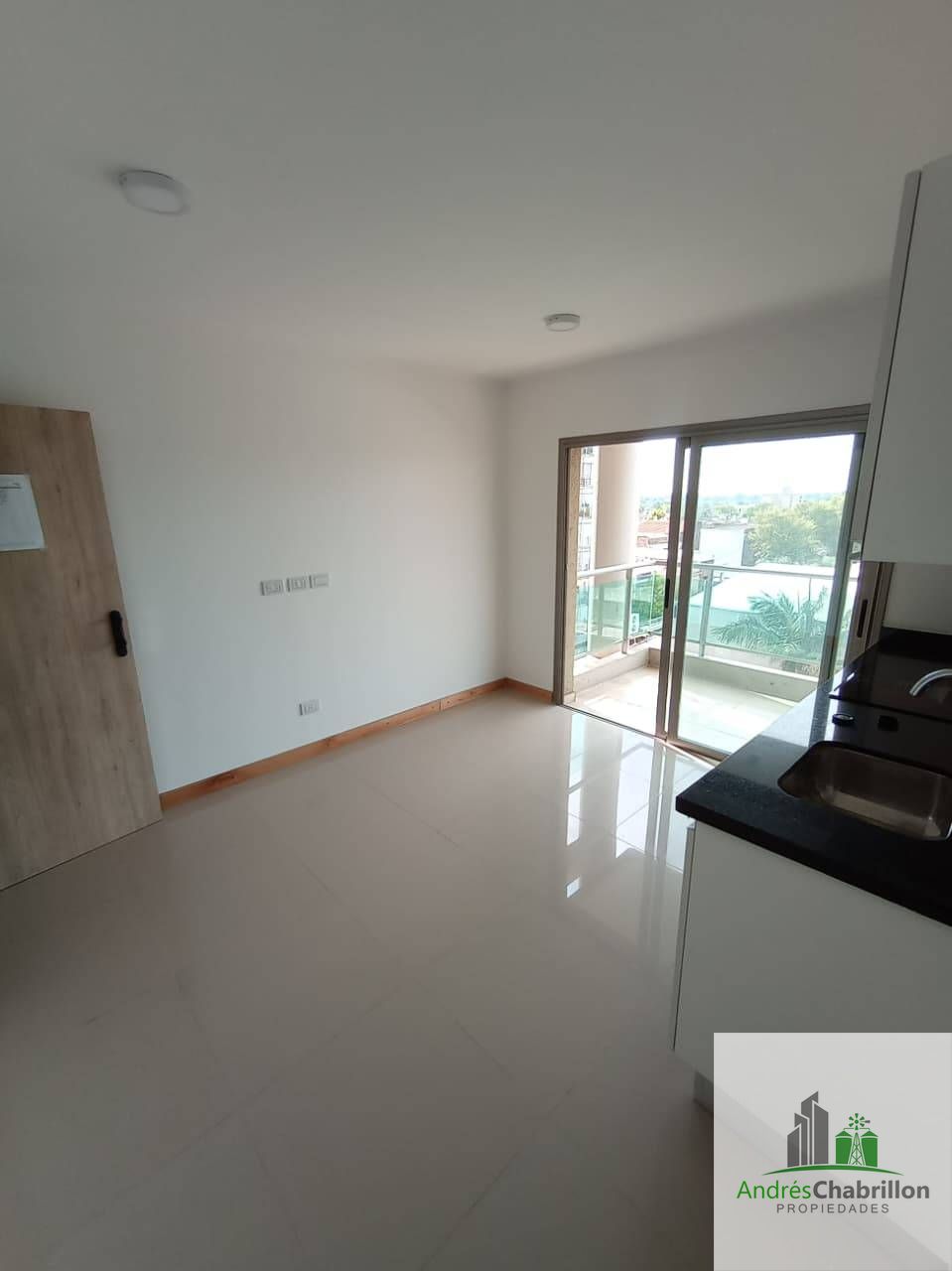 Luminoso 1 dormitorio con balcón continuo al frente - foto 4