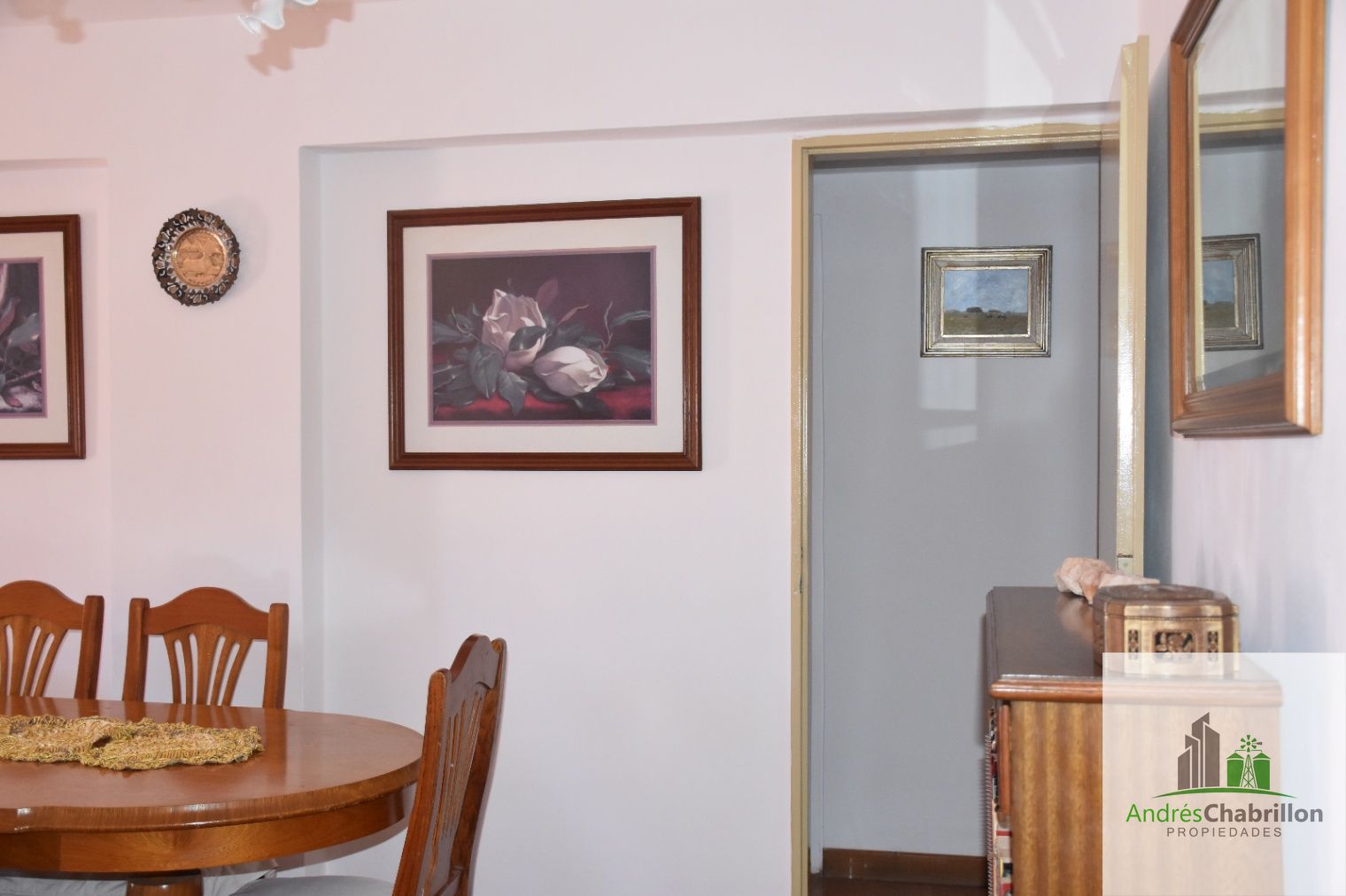 Departamento en venta a pasos de la peatonal – 2 dormitorios y balcón terraza - foto 4