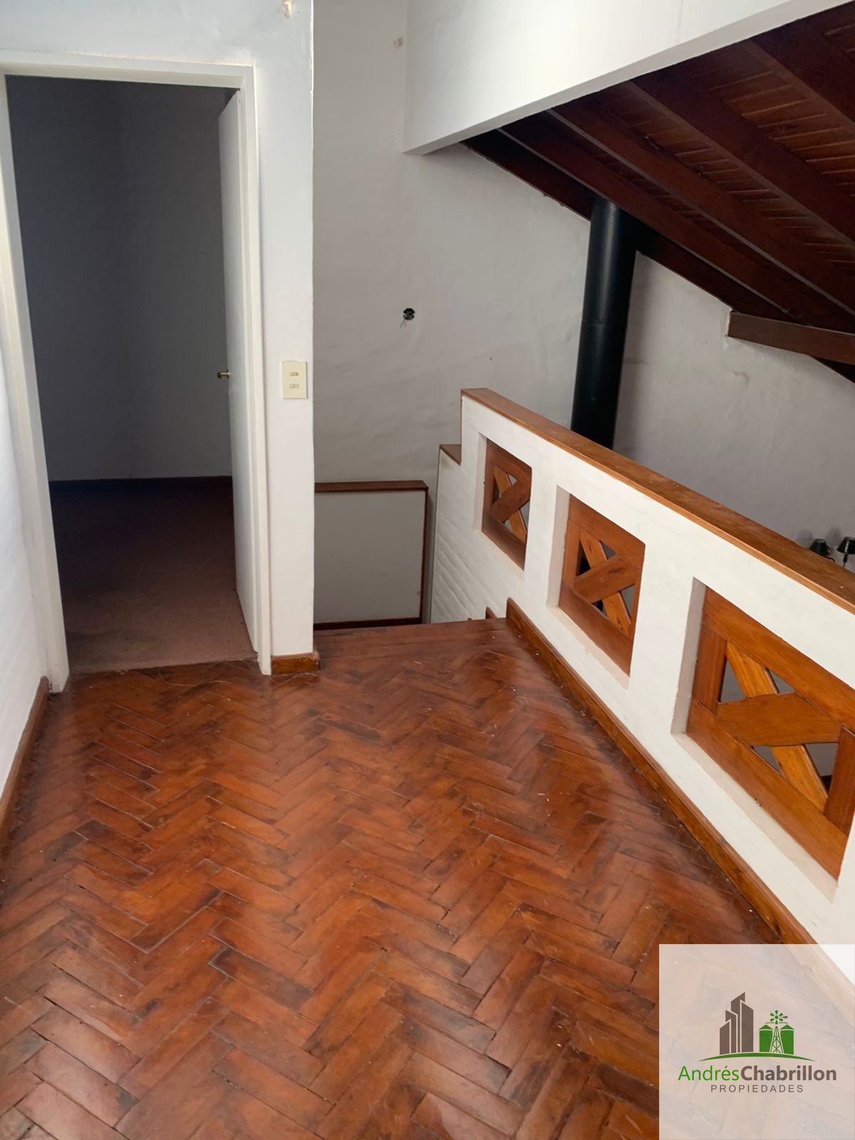 Casa en alquiler de 3 dormitorios con piscina y cochera cubierta en zona Hípico - foto 4