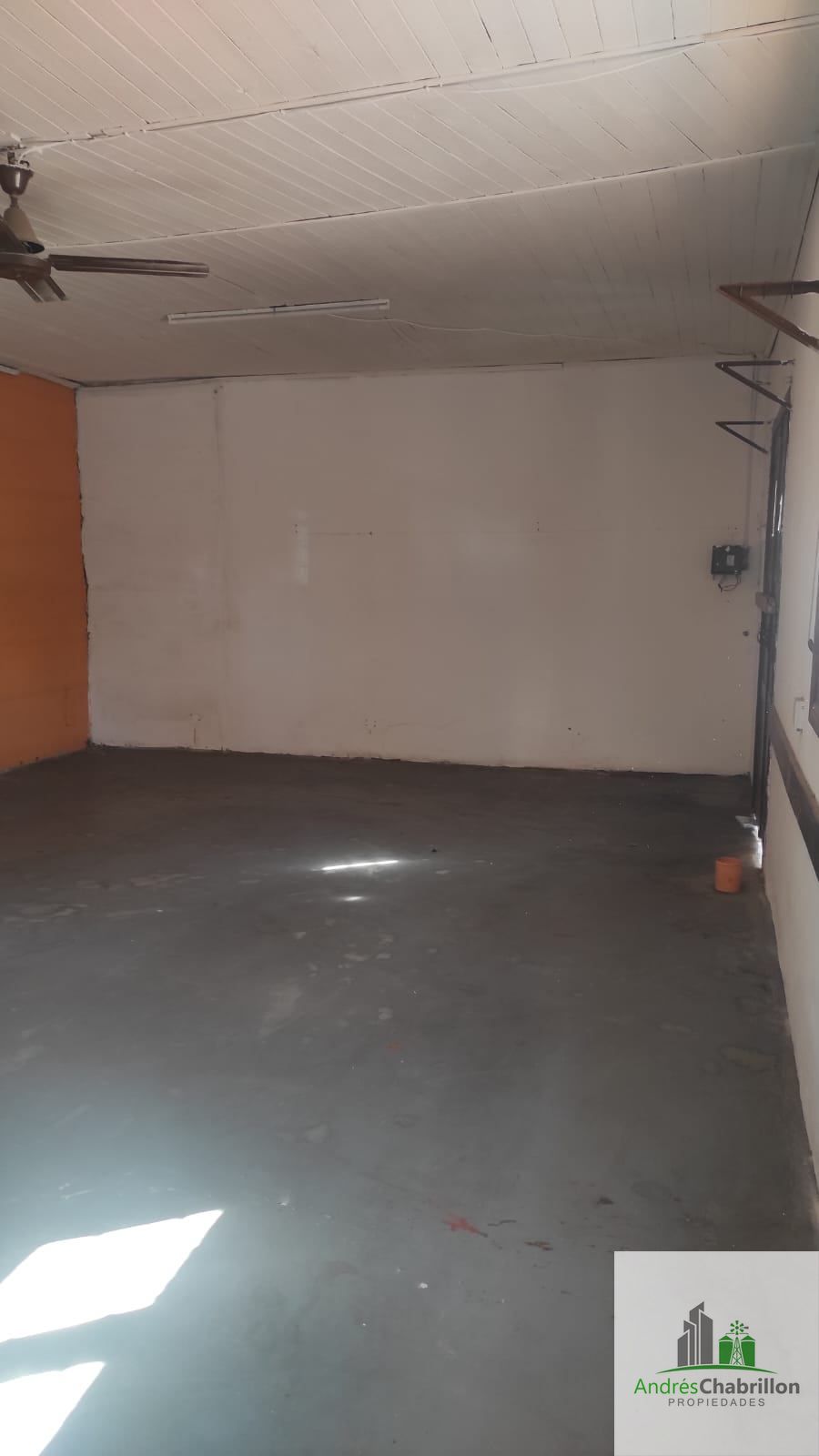 Local comercial en alquiler sobre Av. San Lorenzo Oeste - foto 3